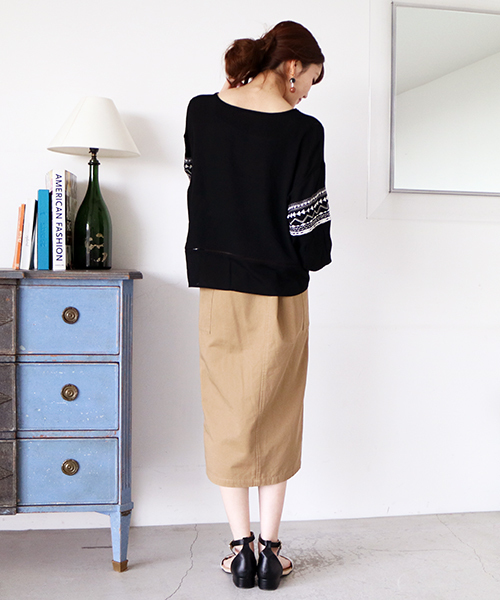 N.(N. Natural Beauty Basic)(エヌエヌナチュラルビューティーベーシック)の「【追加生産】エスニックエンブロイダリーブラウス(シャツ/ブラウス・レディース・ホワイト/ブラック・MEDIUM)」の13枚目の写真