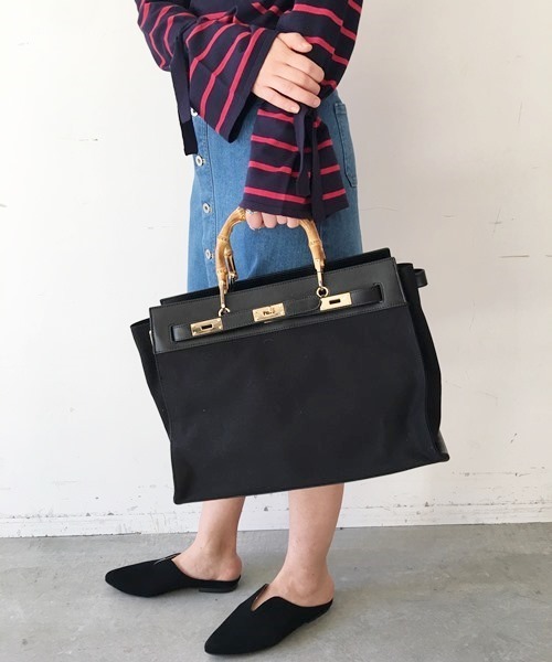 Banner Barrett(バナーバレット)の「【LE VERNIS】キャンパス×レザーBAG(トートバッグ・レディース・ブラック×ホワイト/キャメル/アイボリー/ブラック・FREE)」の1枚目の写真