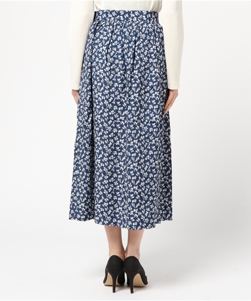 SLY(スライ)の「AVERY FLOWER LONG SK(スカート・レディース・ネイビー/イエロー/レッド・2/1)」の6枚目の写真
