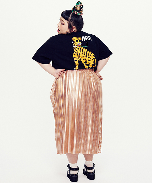 PUNYUS（プニュズ）の「タイガーTシャツ（Tシャツ/カットソー・レディース・ライトピンク/ブラック/ホワイト/ライトパープル・3/4）」の13枚目の写真