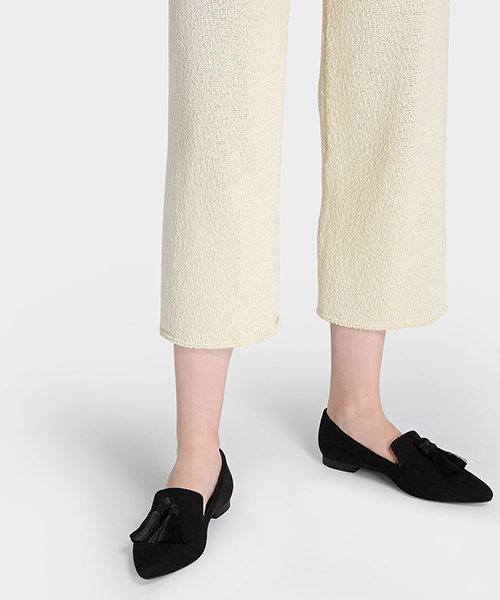 CHARLES & KEITH(チャールズ & キース)の「タッセルディテールローファー / TASSEL DETAIL LOAFERS(モカシン/デッキシューズ・レディース・ブラック/バーガンディー・22.5cm/23cm/24.5cm/23.5cm/25cm)」の14枚目の写真