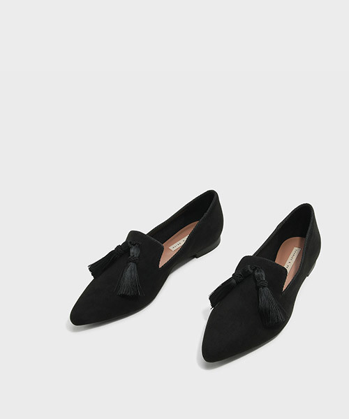 CHARLES & KEITH(チャールズ & キース)の「タッセルディテールローファー / TASSEL DETAIL LOAFERS(モカシン/デッキシューズ・レディース・ブラック/バーガンディー・22.5cm/23cm/24.5cm/23.5cm/25cm)」の13枚目の写真