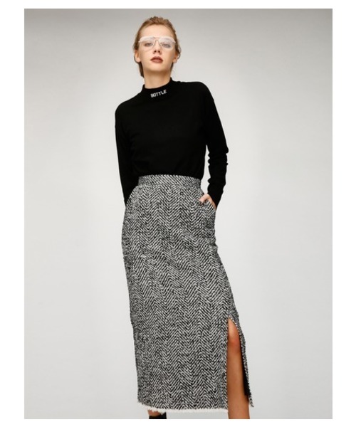 MOUSSY（マウジー）の「BOUCLE SKIRT（スカート・レディース・ブラウン系その他/ブラック系その他・1/2）」の2枚目の写真