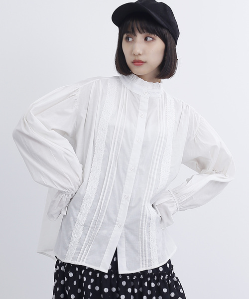 MERLOT（メルロー）の「レースタックコットンブラウス1380（シャツ/ブラウス・レディース・ブラック/オフホワイト/グリーン/チェリーピンク・FREE）」の2枚目の写真