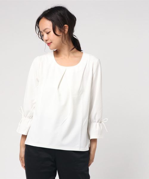 KOBE LETTUCE（コウベレタス）の「選べる3type[フレア袖/ベルト/リボン袖]Tブラウス＊レディース/トップス[C3441]（Tシャツ/カットソー・レディース・オフホワイト/キャメル/カーキ/プラム/ボルドー/ネイビー/ブラック/ホワイト系その他/イエロー系その他/グリーン系その他/パープル系その他/レッド系その他/ブルー系その他/ブラック系その他/ホワイト系その他2/イエロー系その他2/グリーン系その他2/パープル系その他2/レッド系その他2/ブルー系その他2/ブラック系その他2・FREE）」の4枚目の写真