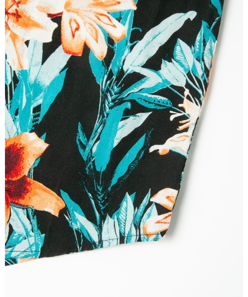 RVCA（ルーカ）の「RVCA メンズ  MONTAGUE FLORAL ショートスリーブシャツ/ルーカー トロピカルプリント（シャツ/ブラウス・メンズ・ブラック・SMALL/MEDIUM/LARGE）」の7枚目の写真