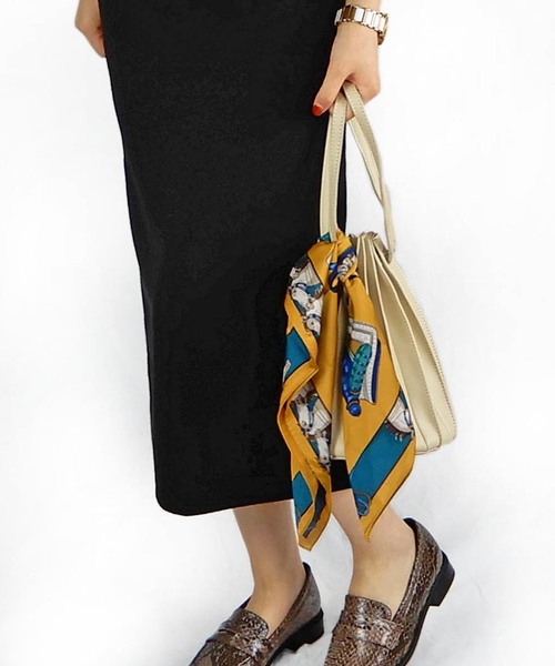 minia（ミニア）の「パネルプリーツ巾着バッグ（ハンドバッグ・レディース・ブラック/アイボリー/キャメル・FREE）」の10枚目の写真