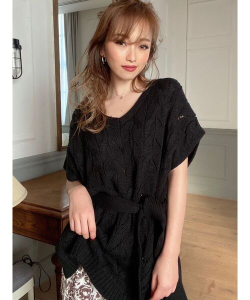 RESEXXY(リゼクシー)の「ケーブルニットベスト(ニット/セーター・レディース・ブラック/ベージュ/オフホワイト・FREE)」の1枚目の写真