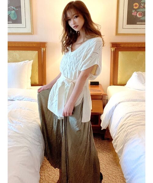 RESEXXY(リゼクシー)の「ケーブルニットベスト(ニット/セーター・レディース・ブラック/ベージュ/オフホワイト・FREE)」の15枚目の写真