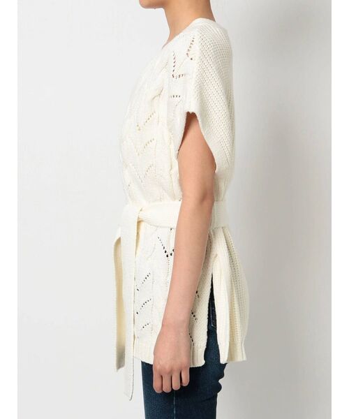 RESEXXY(リゼクシー)の「ケーブルニットベスト(ニット/セーター・レディース・ブラック/ベージュ/オフホワイト・FREE)」の4枚目の写真