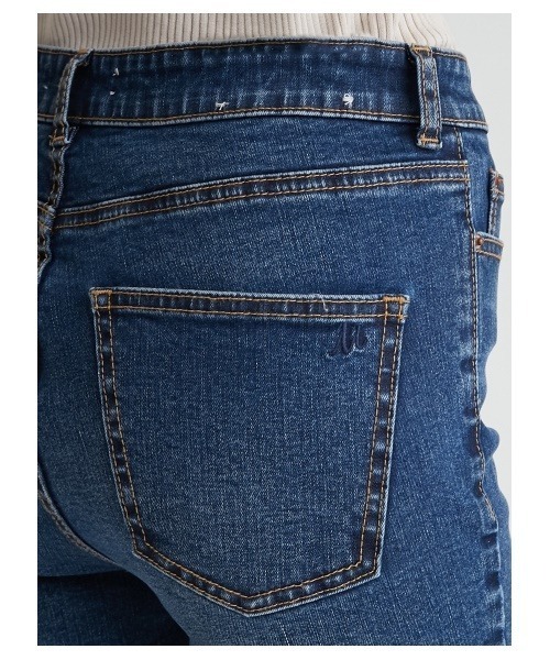 Mila Owen（ミラオーウェン）の「内スリットスキニーデニムパンツ（デニムパンツ・レディース・ブラック/ブルー/インディゴブルー・0/1/2）」の16枚目の写真