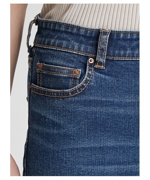 Mila Owen（ミラオーウェン）の「内スリットスキニーデニムパンツ（デニムパンツ・レディース・ブラック/ブルー/インディゴブルー・0/1/2）」の15枚目の写真