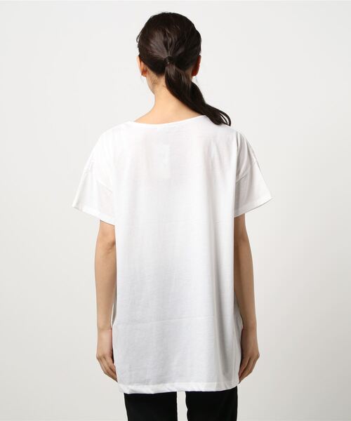 EDDY GRACE（エディグレース）の「【EDDY GRACE/エディ グレイス】パフュームプリントＴシャツ（Tシャツ/カットソー・レディース・ホワイト/オレンジ・FREE）」の4枚目の写真