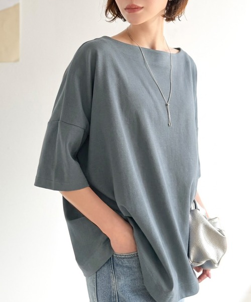 classicalelf（クラシカルエルフ）の「綿100％、さらり滑らか。華奢見せ、シンプルルーズプルオーバー（Tシャツ/カットソー・レディース・モカ/ブルー/ブラウン/ブラック/ホワイト/グレイッシュベージュ・MEDIUM/LARGE/X-LARGE/SMALL）」の22枚目の写真