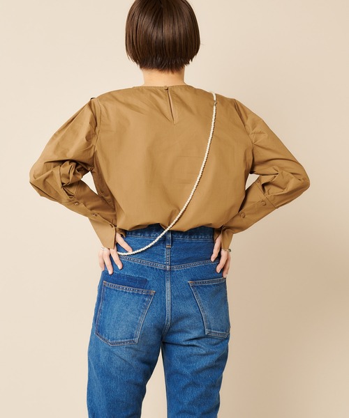 SHENERY（シーナリー）の「パフスリーブロングカフスブラウス（Tシャツ/カットソー・レディース・オフホワイト/ブラック/キャメル・FREE）」の15枚目の写真