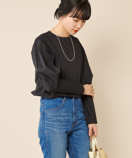 SHENERY（シーナリー）の「パフスリーブロングカフスブラウス（Tシャツ/カットソー・レディース・オフホワイト/ブラック/キャメル・FREE）」の9枚目の写真