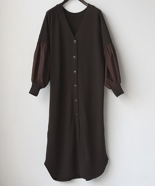 REAL CUBE（リアルキューブ）の「前後2wayボリュームスリーブスウェットワンピース（ワンピース・レディース・チャコール/ライトカーキ/アイボリー・M）」の3枚目の写真