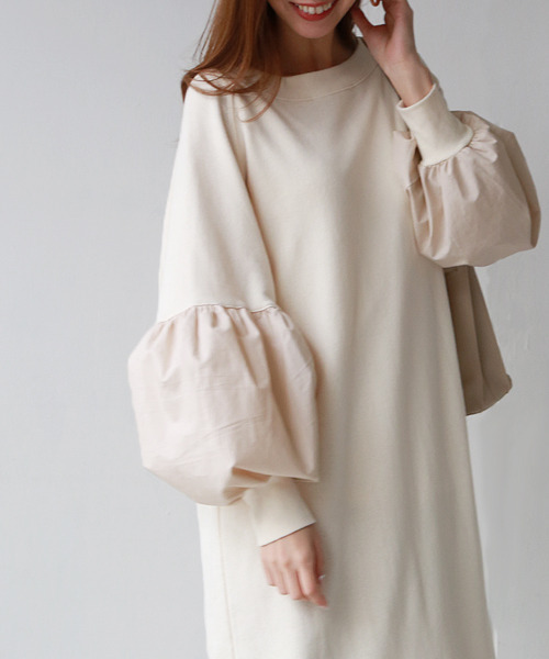 REAL CUBE（リアルキューブ）の「前後2wayボリュームスリーブスウェットワンピース（ワンピース・レディース・チャコール/ライトカーキ/アイボリー・M）」の8枚目の写真