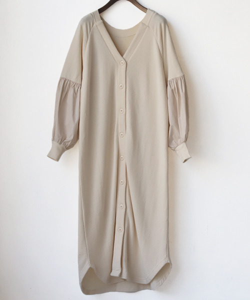 REAL CUBE（リアルキューブ）の「前後2wayボリュームスリーブスウェットワンピース（ワンピース・レディース・チャコール/ライトカーキ/アイボリー・M）」の9枚目の写真