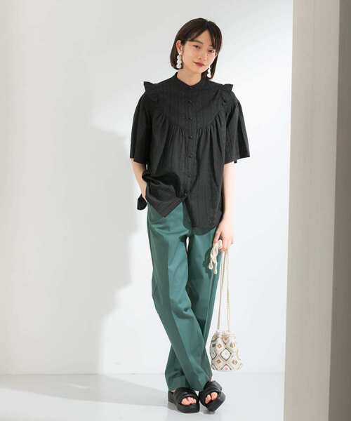 KBF（ケイビーエフ）の「プチフリルギャザーブラウス（シャツ/ブラウス・レディース・アイボリー/カーキ/ブラック・ONE）」の3枚目の写真