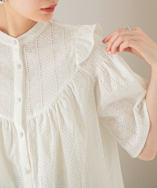 KBF（ケイビーエフ）の「プチフリルギャザーブラウス（シャツ/ブラウス・レディース・アイボリー/カーキ/ブラック・ONE）」の13枚目の写真