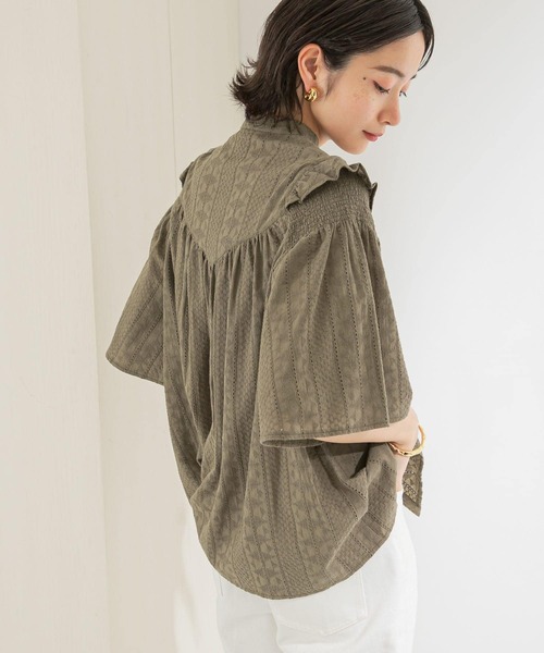 KBF（ケイビーエフ）の「プチフリルギャザーブラウス（シャツ/ブラウス・レディース・アイボリー/カーキ/ブラック・ONE）」の10枚目の写真