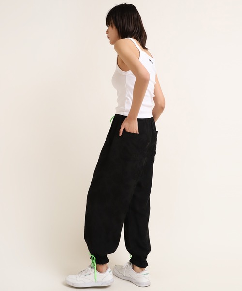 RNA（アールエヌエー）の「M1624 アメリカンスリーブ2wayキャミ（キャミソール・レディース・ホワイト/ブラック/キャメル/グリーン・MEDIUM）」の15枚目の写真