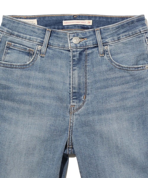 Levi's(リーバイス)の「721 HI RISE SKINNY ANKLE COOL MOJO(デニムパンツ・レディース・ライトインディゴブルー・29inch/28inch/27inch/25inch/23inch/24inch/26inch/30inch)」の4枚目の写真