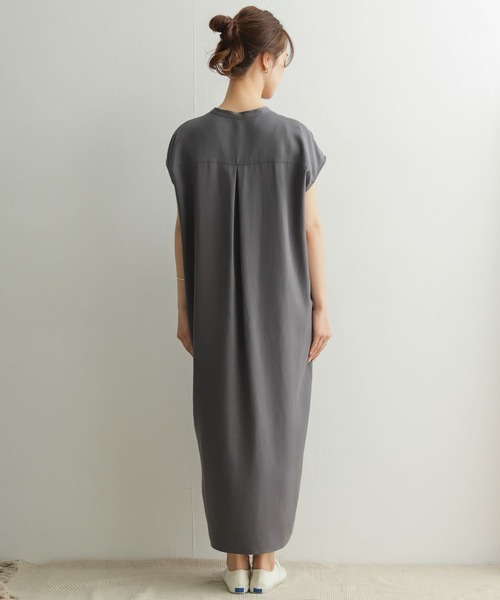 kirin☻︎様新品◎URBAN RESEARCH DOORS◎リネンワンピース URBAN RESEARCH DOORS ワンピース リネン混Vネックミディ