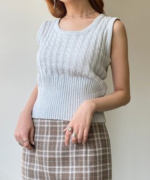 UNRELISH（アンレリッシュ）の「ケーブルUネックノースリーブニット（ニット/セーター・レディース）」