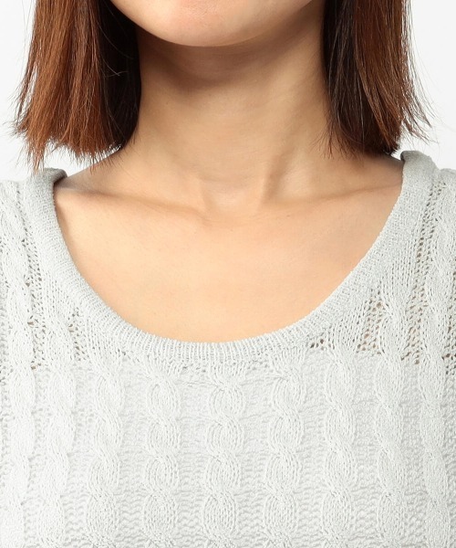 UNRELISH（アンレリッシュ）の「ケーブルUネックノースリーブニット（ニット/セーター・レディース・アイボリー/モカ/ライトブルー・MEDIUM）」の8枚目の写真