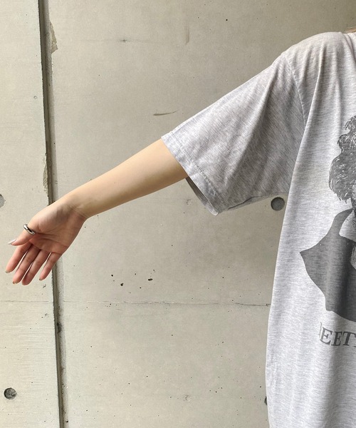 CAPRICIEUX LE'MAGE（カプリシューレマージュ）の「AIR FORCEリメイクベートーベンTシャツ（Tシャツ/カットソー・レディース・グレー・LARGE/MEDIUM）」の8枚目の写真