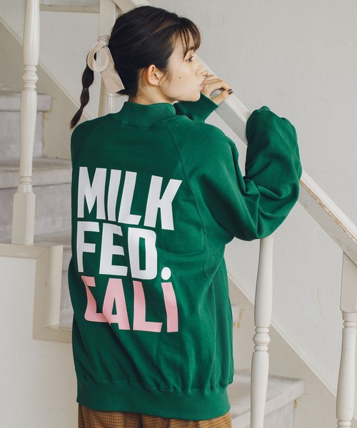 MILKFED.（ミルクフェド）の「BIG LOGO MOCK NECK SWEAT TOP（スウェット・レディース・ブラック/ホワイト/グリーン・ONE SIZE）」の3枚目の写真