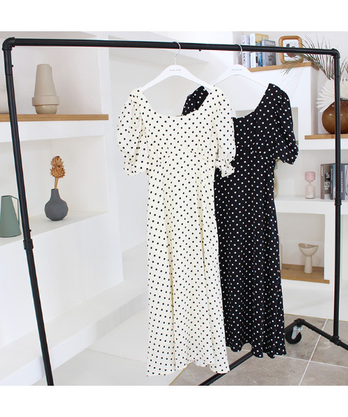 MODE ROBE（モードローブ）の「パフショルダ―ドットワンピース（ワンピース・レディース・ブラック/アイボリー・FREE）」の3枚目の写真