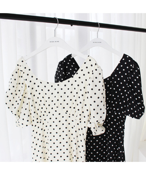 MODE ROBE（モードローブ）の「パフショルダ―ドットワンピース（ワンピース・レディース・ブラック/アイボリー・FREE）」の19枚目の写真