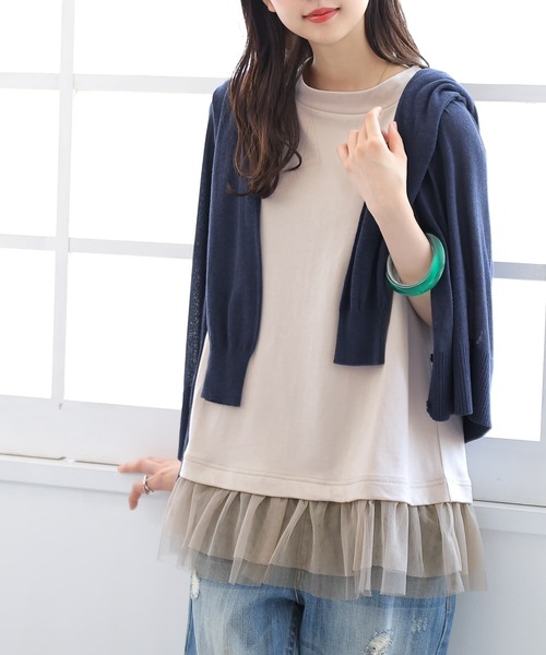 osharewalker(オシャレウォーカー)の「【廃盤】『裾チュールドッキングタンクトップ』(タンクトップ・レディース・ライトグレー/ブラック・1/2)」の2枚目の写真