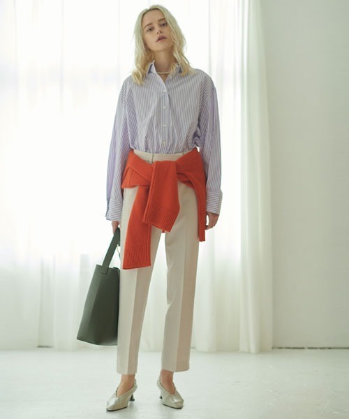 Mila Owen（ミラオーウェン）の「後ろゴムテーパードパンツ（スラックス・レディース・ダークネイビー/ピンク/ブルー/アイボリー・2/0/00/1）」の20枚目の写真