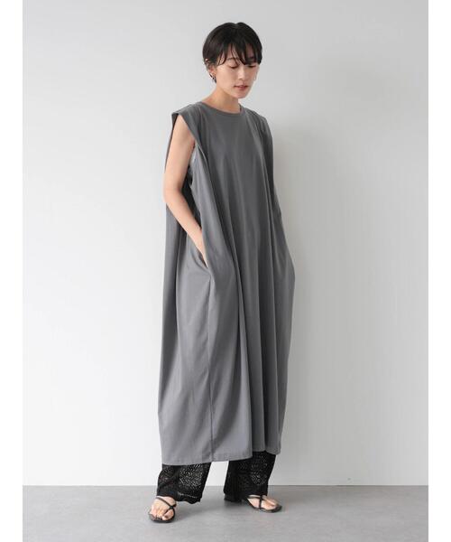 AMERICAN HOLIC（アメリカンホリック）の「ショルダータックノースリーブカットワンピース（ワンピース・レディース・チャコールグレー/ブラック/ネイビー/レッド/グレイッシュベージュ・M/L）」の10枚目の写真