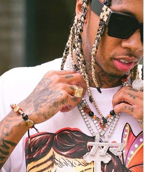 Evae mob（エヴァーモブ）の「『EVAE＋MOB×TYGA』EVAE＋MOB×Tyga SPECIAL Collaboration Tee/エバーモブ＋タイガ スペシャル コラボレーション Tシャツ（Tシャツ/カットソー・メンズ・ホワイト/ブラック・L/XL）」の6枚目の写真