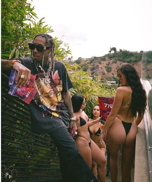 Evae mob（エヴァーモブ）の「『EVAE＋MOB×TYGA』EVAE＋MOB×Tyga SPECIAL Collaboration Tee/エバーモブ＋タイガ スペシャル コラボレーション Tシャツ（Tシャツ/カットソー・メンズ・ホワイト/ブラック・L/XL）」の13枚目の写真