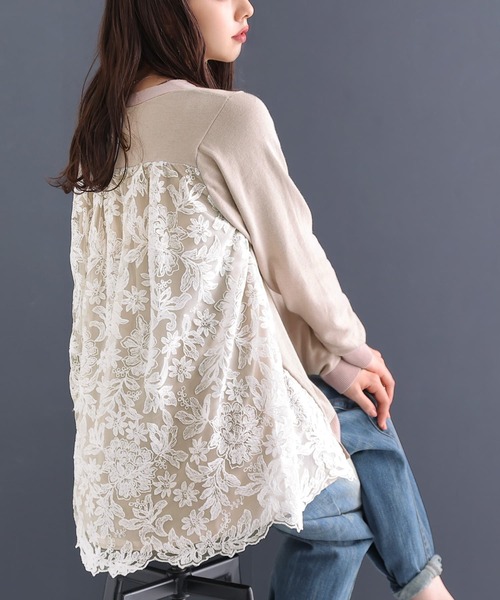 osharewalker（オシャレウォーカー）の「【廃盤】『バックレース切替ニットカーディガン』（カーディガン/ボレロ・レディース・ベージュ/チャコール・1/2）」の2枚目の写真