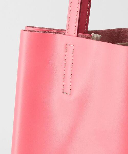 green label relaxing（グリーンレーベルリラクシング）の「＜A.la Malva(ア・ラ・マルヴァ)＞ ダブル ポケット ショルダー トート バッグ（トートバッグ・レディース・ベージュ/ピンク/ブラック/ライム・FREE）」の8枚目の写真