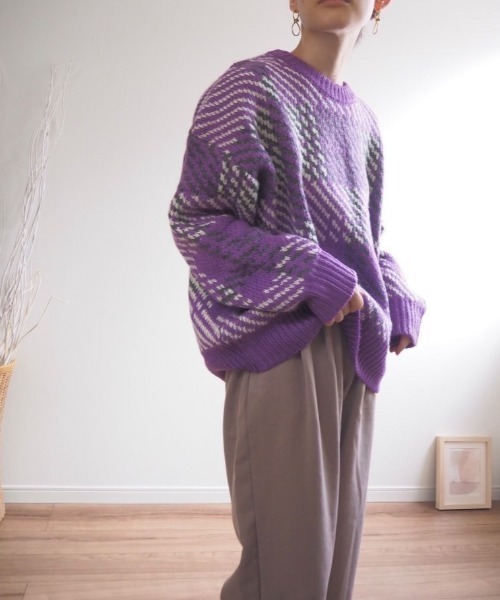 ABITOKYO(アビトーキョー)の「【ABITOKYO ORIGINAL】配色ニットジャガードチェックプルオーバー(ニット/セーター・レディース・パープル/レッド/グレー/オフホワイト/グリーン/ブラック・FREE)」の5枚目の写真