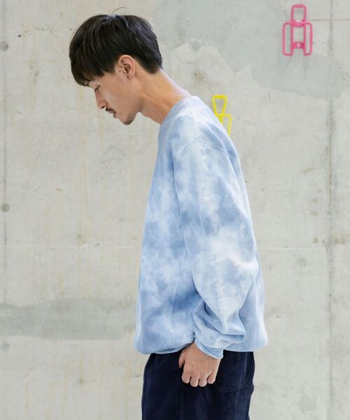 Russell Athletic（ラッセルアスレティック）の「【WEB限定/SHIPS別注】RUSSELL ATHLETIC: タイダイ クルーネック スウェット  (トレーナー)（スウェット・メンズ・ブルー/ダークグレー/パープル・LARGE/SMALL/X-LARGE/MEDIUM）」の16枚目の写真