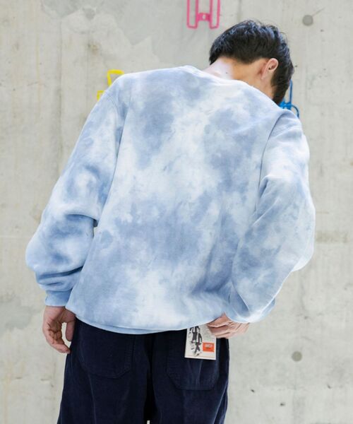Russell Athletic（ラッセルアスレティック）の「【WEB限定/SHIPS別注】RUSSELL ATHLETIC: タイダイ クルーネック スウェット  (トレーナー)（スウェット・メンズ・ブルー/ダークグレー/パープル・LARGE/SMALL/X-LARGE/MEDIUM）」の21枚目の写真