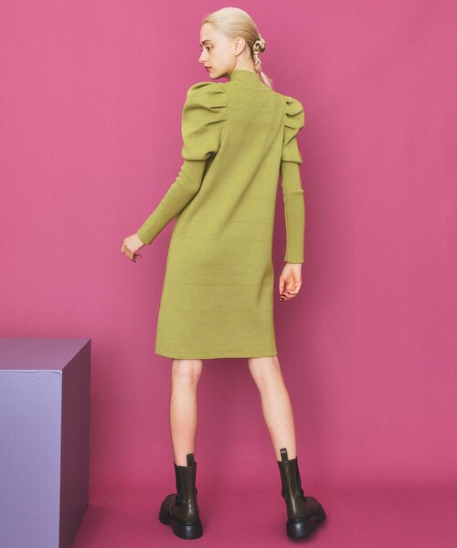 INella（イネラ）の「【INella(イネラ)】ボリュームスリーブニットワンピース（ワンピース・レディース・ブルー/ライム/ブラック・FREE）」の12枚目の写真