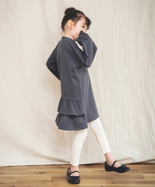BRANSHES（ブランシェス）の「【WEB限定】バック裾フリルデザイン長袖ワンピース（ワンピース・キッズ・チャコールグレー/ライトベージュ/ラベンダー/ピンク・110/120/130/140/100/150）」の18枚目の写真