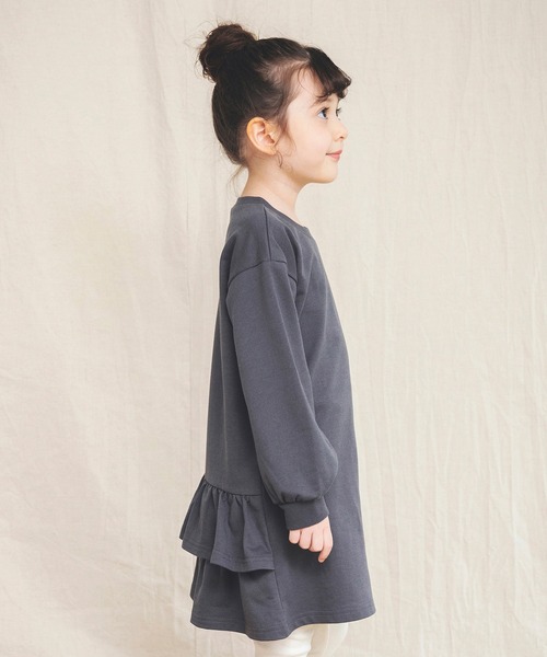 BRANSHES（ブランシェス）の「【WEB限定】バック裾フリルデザイン長袖ワンピース（ワンピース・キッズ・チャコールグレー/ライトベージュ/ラベンダー/ピンク・110/120/130/140/100/150）」の20枚目の写真