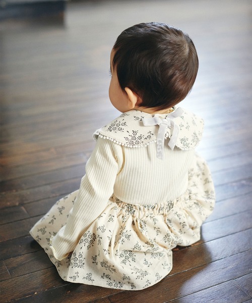 D.fesense（ディーフェセンス）の「花柄ビブ＆ブルマセット（その他・キッズ・モカ/オフホワイト・FREE）」の8枚目の写真