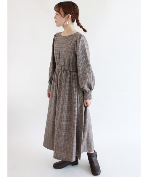 ehka sopo(エヘカソポ)の「チェックパフスリーブワンピース(ワンピース・レディース・ベージュ/グレー/キナリ・フリ-)」の3枚目の写真
